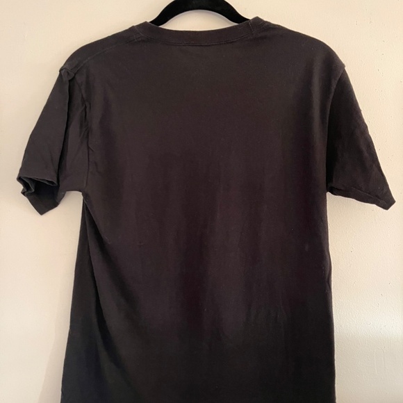 Small Black Hanes Graphic T Shit Unisex - Picture 2 of 3